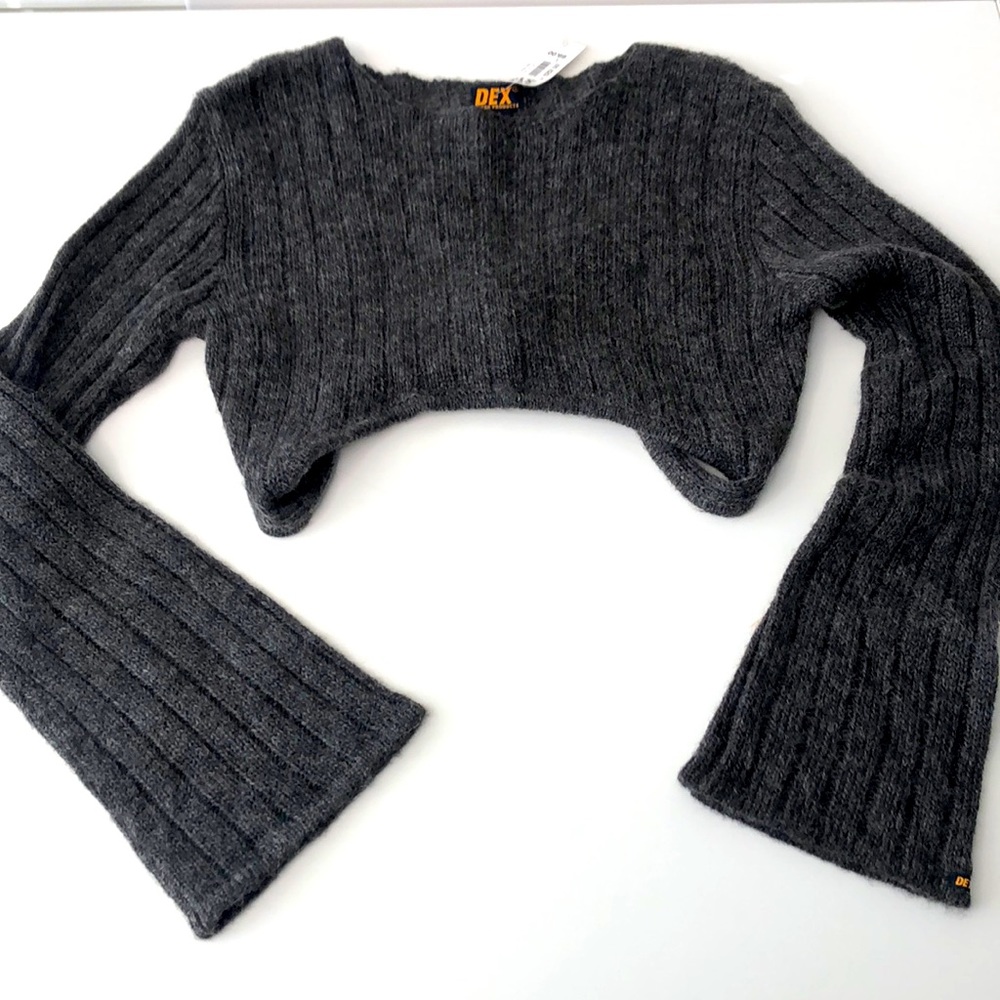 Gray long sleeve sweater crop top Size L